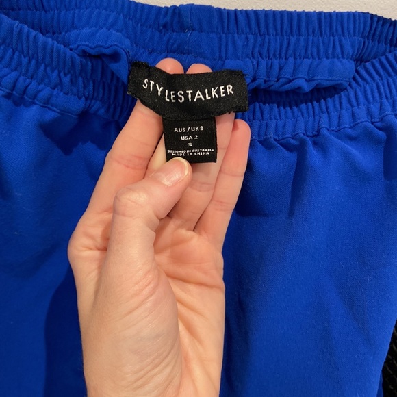 Women’s athleisure shorts - Picture 3 of 5